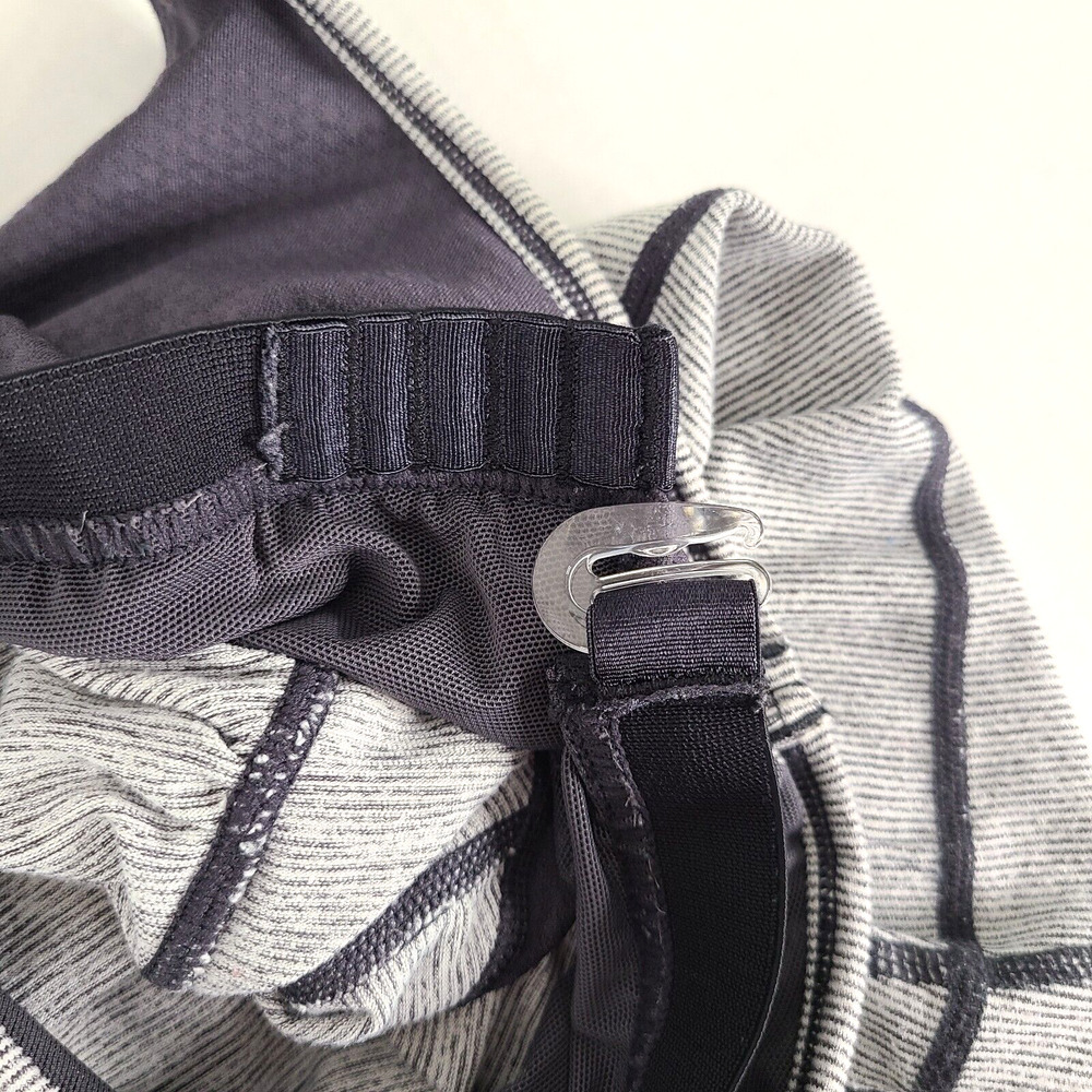 Lululemon Tank Top 4 Racerback Keyhole Stripe Built In Bra Active Black White - Picture 8 of 13